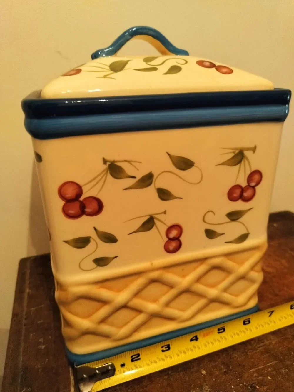 Vintage 90s Inspirado Hand-Painted Cookie Jar
